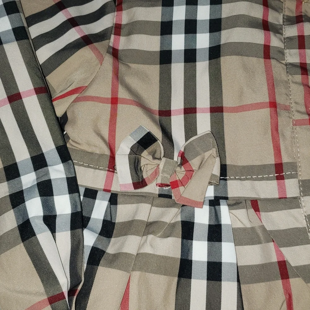 Beautiful jacket with similar burberry pattern - Picture 1 of 9